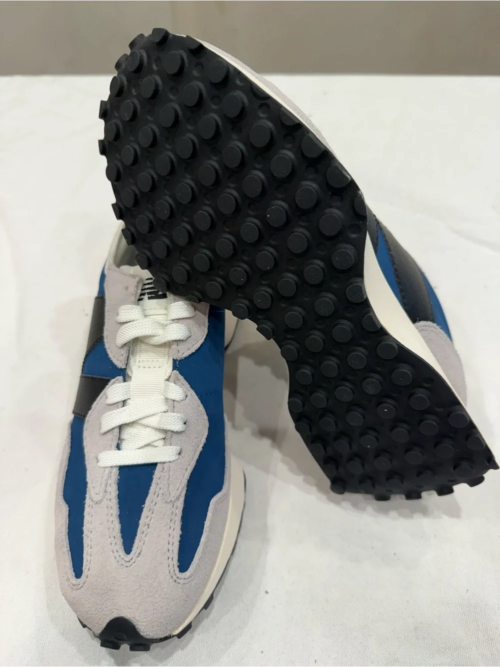 New Balance MS327LU1 Unisex Lifestyle Sneaker Blue/ Gray